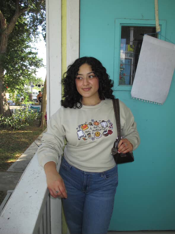 AUTUMN STARS HOLLOW CREWNECK