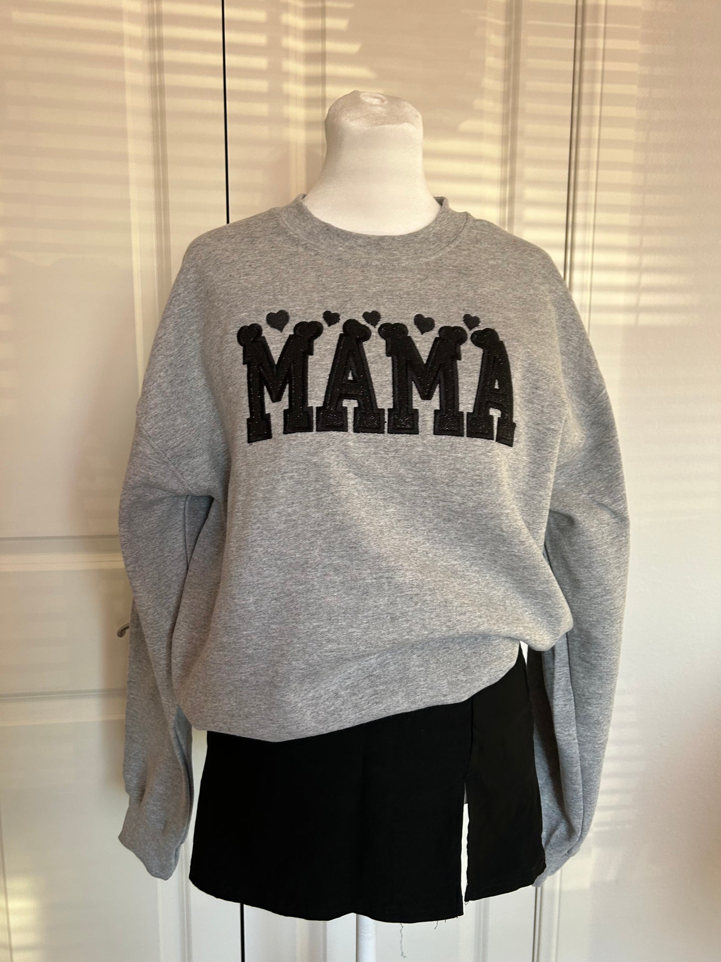 MAMA GLITTER CREWNECK