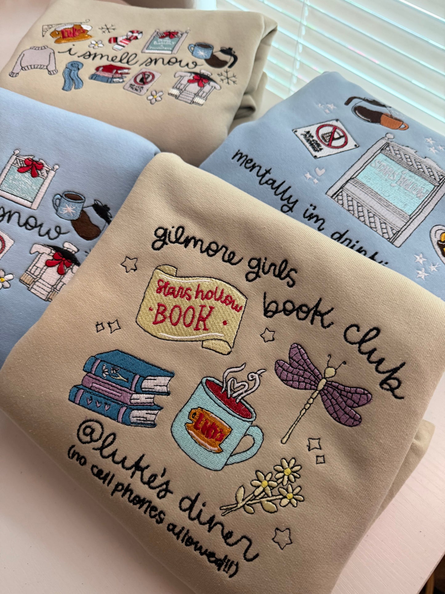 BOOK CLUB AT LUKES DINER CREWNECK
