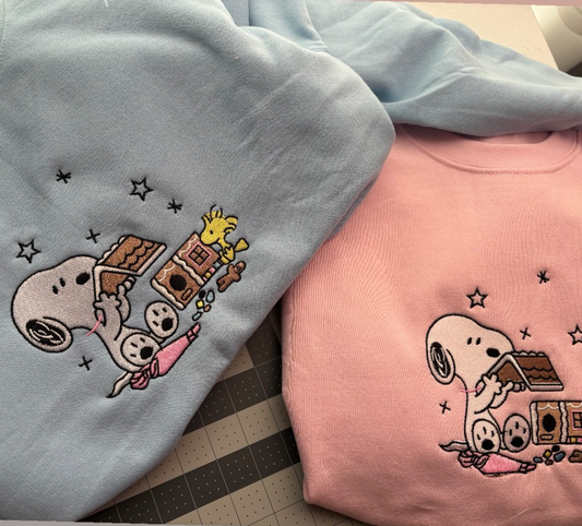 SNOOPY GINGERBREAD CREWNECK