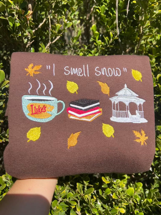 I SMELL SNOW CREWNECK